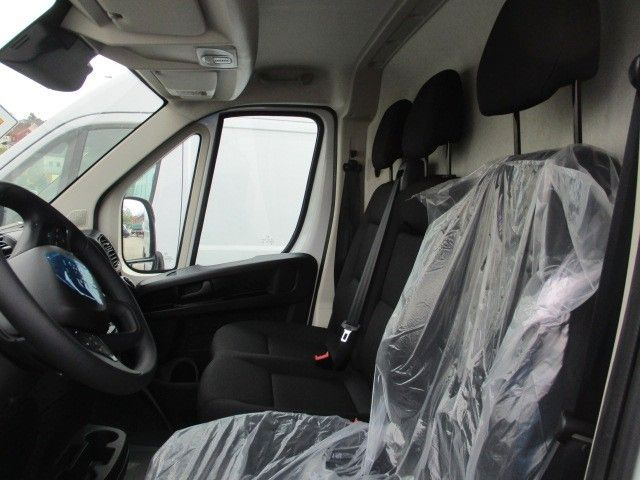 Цельнометаллический фургон Fiat Ducato: фото 10