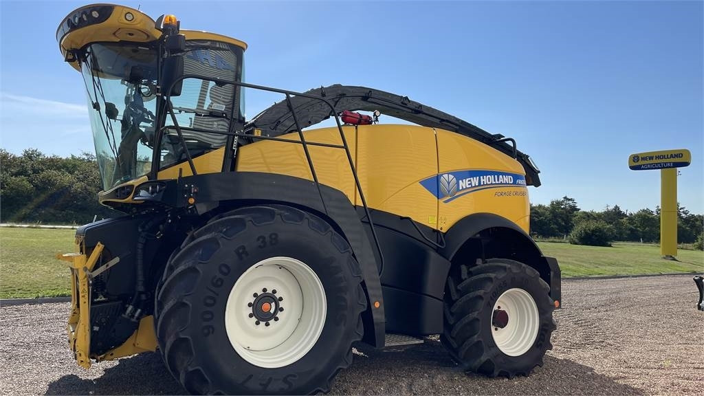 New Holland FR650 T4B - Кормоуборочный комбайн: фото 5 New Holland FR650 T4B - Кормоуборочный комбайн: фото 5
