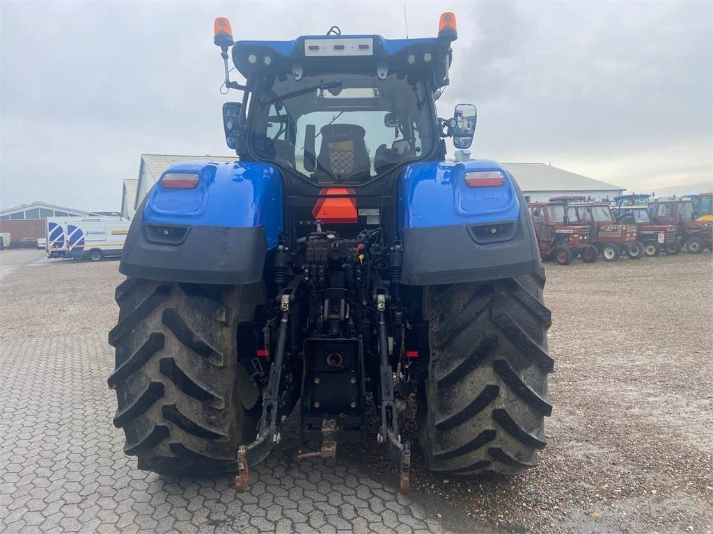 New Holland T7.315 AC - Трактор: фото 3 New Holland T7.315 AC - Трактор: фото 3
