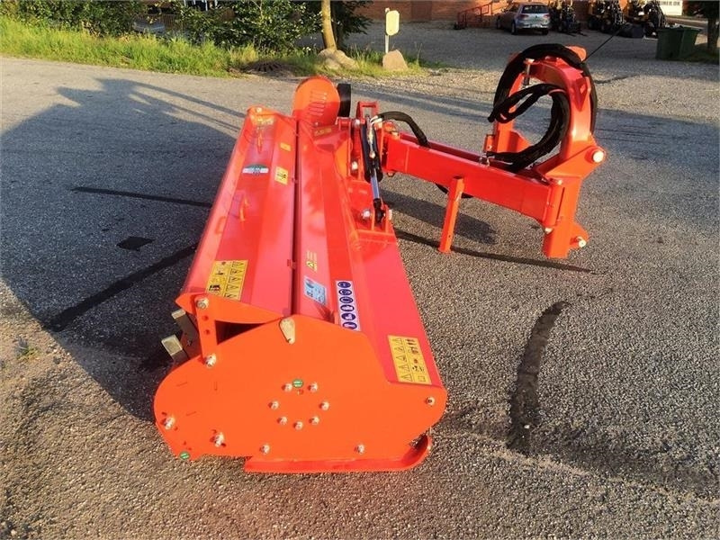 - - - Boxer 2.40 sideforskud klipper - Боковая косилка-измельчитель: фото 2 - - - Boxer 2.40 sideforskud klipper - Боковая косилка-измельчитель: фото 2