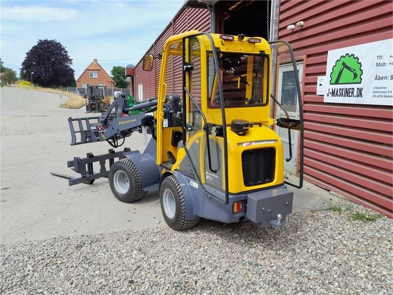 Eurotrac W11 - Компактный фронтальный погрузчик: фото 3 Eurotrac W11 - Компактный фронтальный погрузчик: фото 3