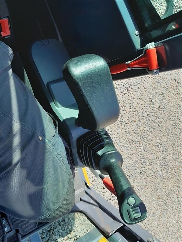 XCMG Xe27e  в лизинг XCMG Xe27e: фото 13