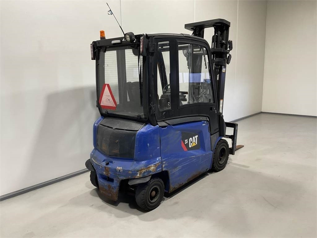 CAT EP35N  - Электропогрузчик: фото 2 CAT EP35N  - Электропогрузчик: фото 2