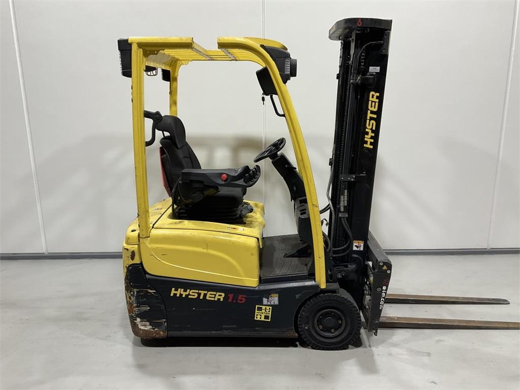 Hyster J1.5XNT - Электропогрузчик: фото 1 Hyster J1.5XNT - Электропогрузчик: фото 1