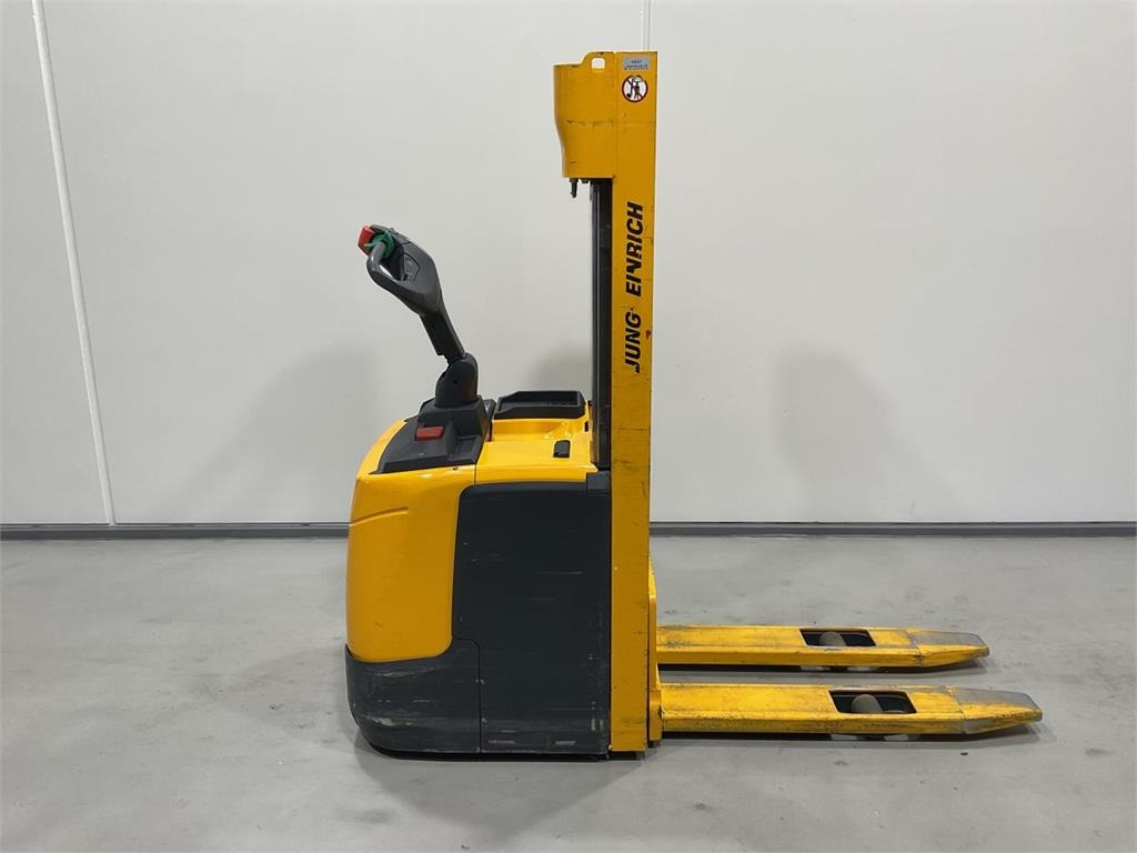 Jungheinrich ERC 212 - Штабелер: фото 1 Jungheinrich ERC 212 - Штабелер: фото 1