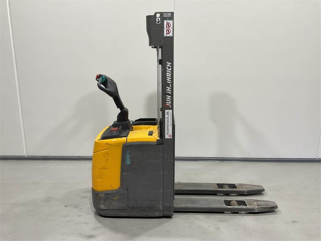 Jungheinrich ERC 212 - Штабелер: фото 1 Jungheinrich ERC 212 - Штабелер: фото 1