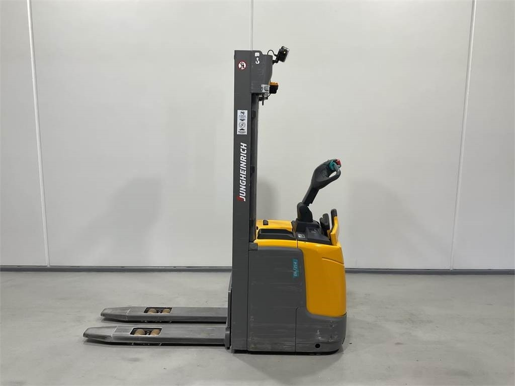 Jungheinrich ERC 214 - Штабелер: фото 3 Jungheinrich ERC 214 - Штабелер: фото 3