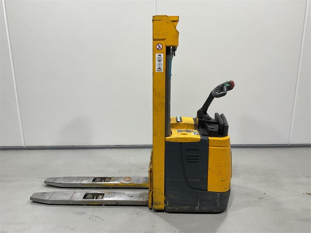 Jungheinrich ERC 214 - Штабелер: фото 3 Jungheinrich ERC 214 - Штабелер: фото 3