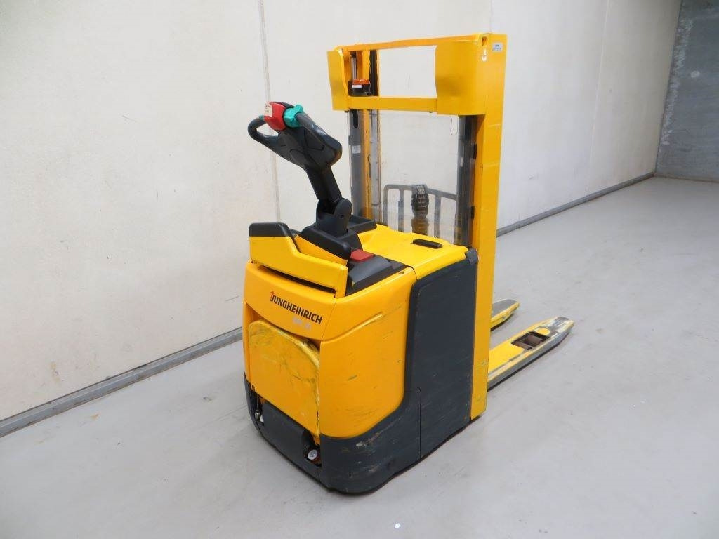 Jungheinrich ERC 214 - Штабелер: фото 3 Jungheinrich ERC 214 - Штабелер: фото 3