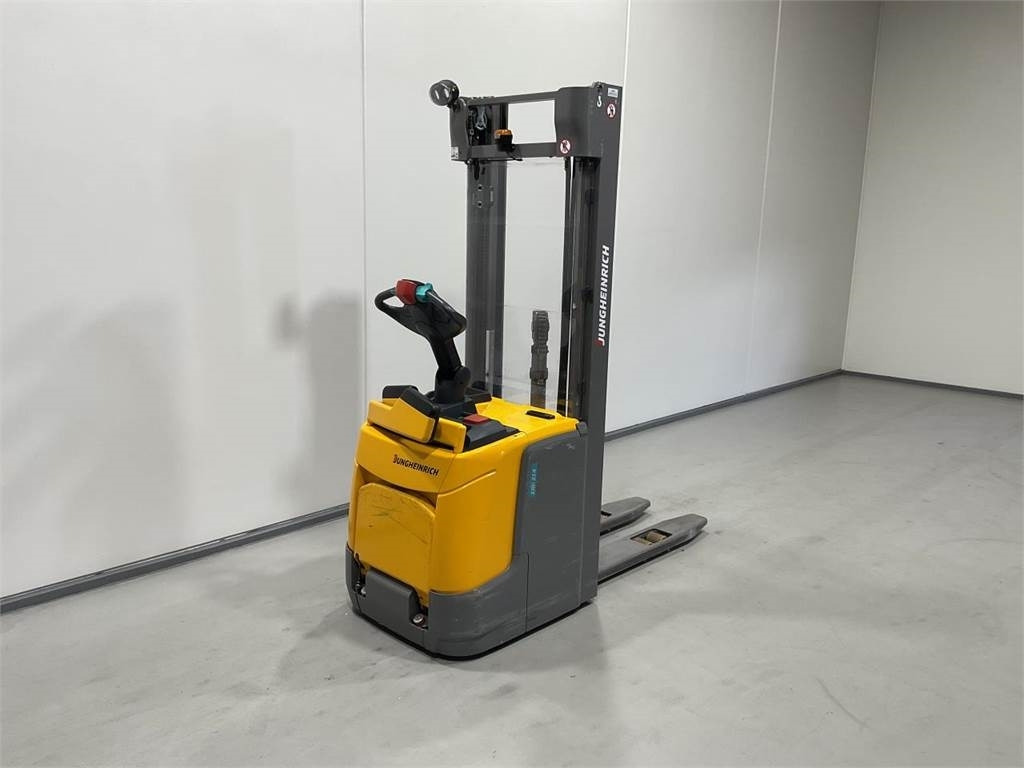 Jungheinrich ERC 214 - Штабелер: фото 2 Jungheinrich ERC 214 - Штабелер: фото 2