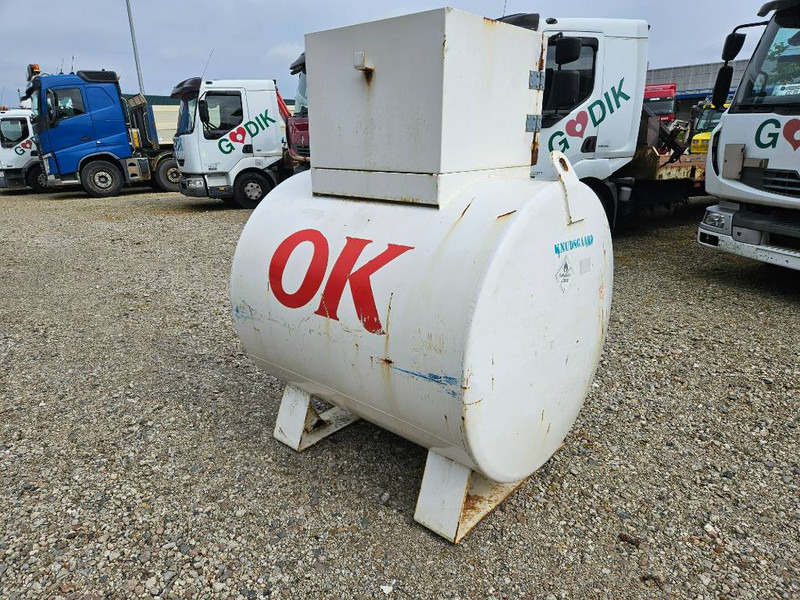 Roug 1400 Liter Diesel - Послеуборочное оборудование: фото 3 Roug 1400 Liter Diesel - Послеуборочное оборудование: фото 3