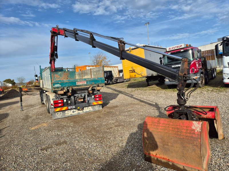 Scania P450 6x2/4 // HMF 2223 K4 // 3-way tip - Автоманипулятор: фото 2 Scania P450 6x2/4 // HMF 2223 K4 // 3-way tip - Автоманипулятор: фото 2