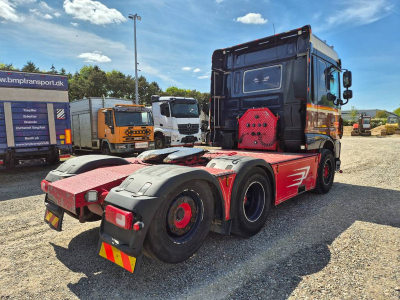 DAF XF 530 // Big Hydraulic // special interior - Тягач: фото 5 DAF XF 530 // Big Hydraulic // special interior - Тягач: фото 5