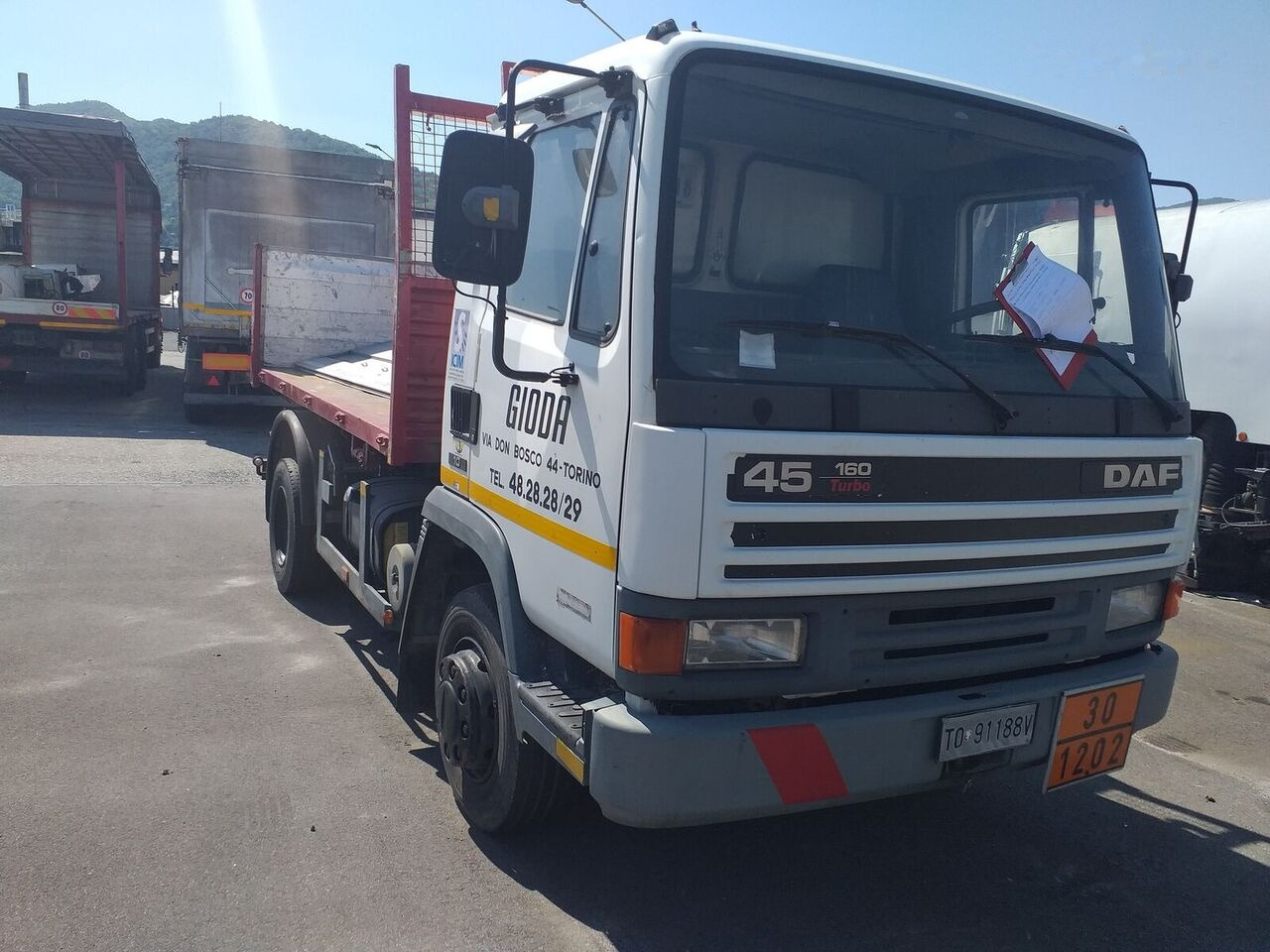 DAF AE 45 - Самосвал: фото 2 DAF AE 45 - Самосвал: фото 2
