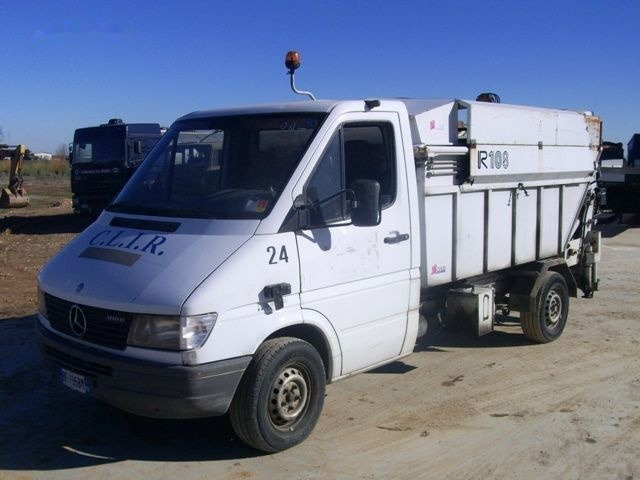 Mercedes-Benz 308 DT NG/35/35/C - Мусоровоз: фото 1 Mercedes-Benz 308 DT NG/35/35/C - Мусоровоз: фото 1
