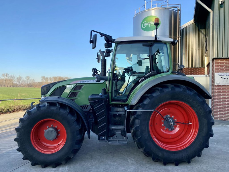 Fendt 718 SCR Profi - Трактор: фото 2 Fendt 718 SCR Profi - Трактор: фото 2