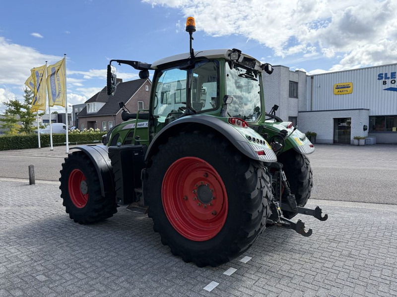 Fendt 724 S4 Profiplus - Трактор: фото 2 Fendt 724 S4 Profiplus - Трактор: фото 2