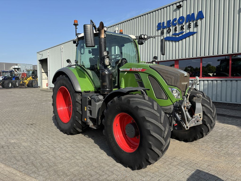 Fendt 724 Vario Profi Plus GEN 6 - Трактор: фото 2 Fendt 724 Vario Profi Plus GEN 6 - Трактор: фото 2