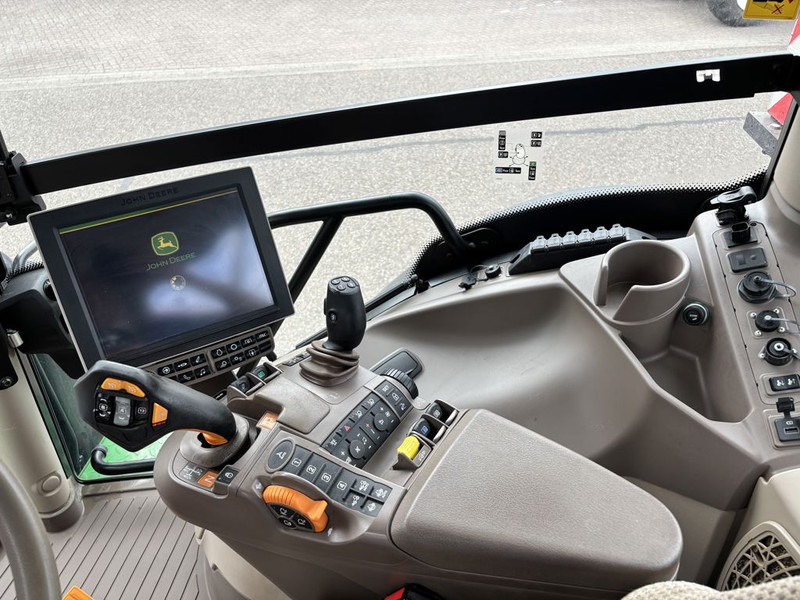 Трактор John Deere 6250R Premium Edtition: фото 12