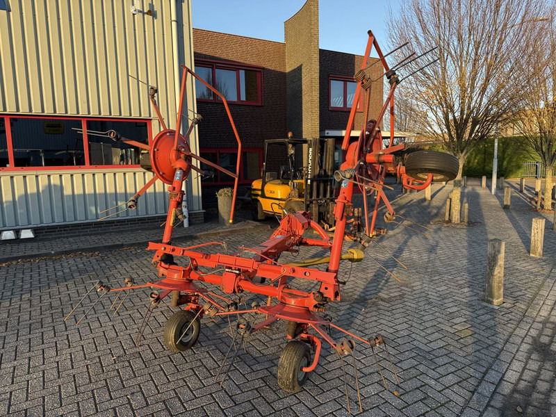 Kuhn GF5001MH Schudder (Marge) - Сеноворошилка: фото 4 Kuhn GF5001MH Schudder (Marge) - Сеноворошилка: фото 4