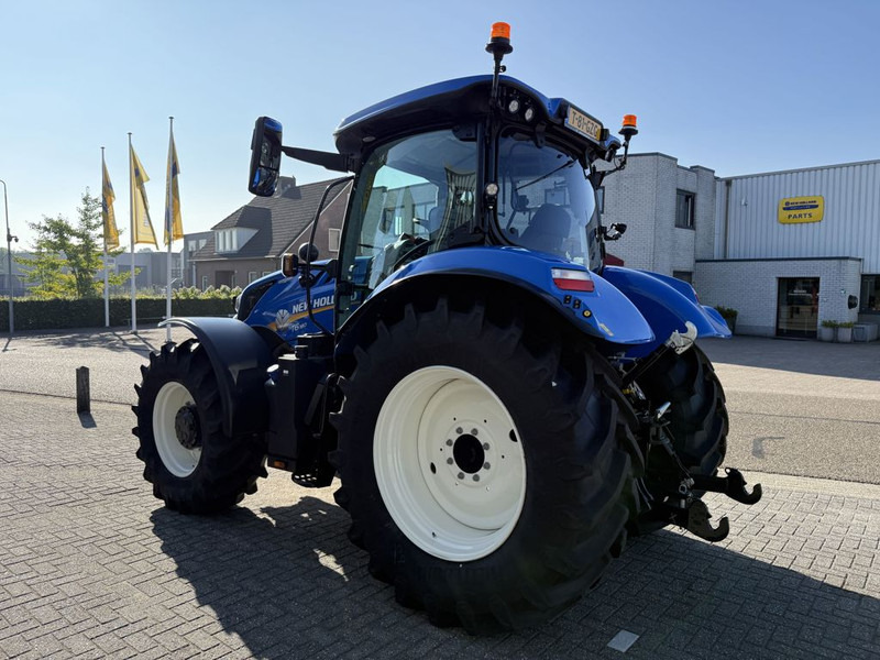 New Holland T6.180 AC Stage V - Трактор: фото 2 New Holland T6.180 AC Stage V - Трактор: фото 2