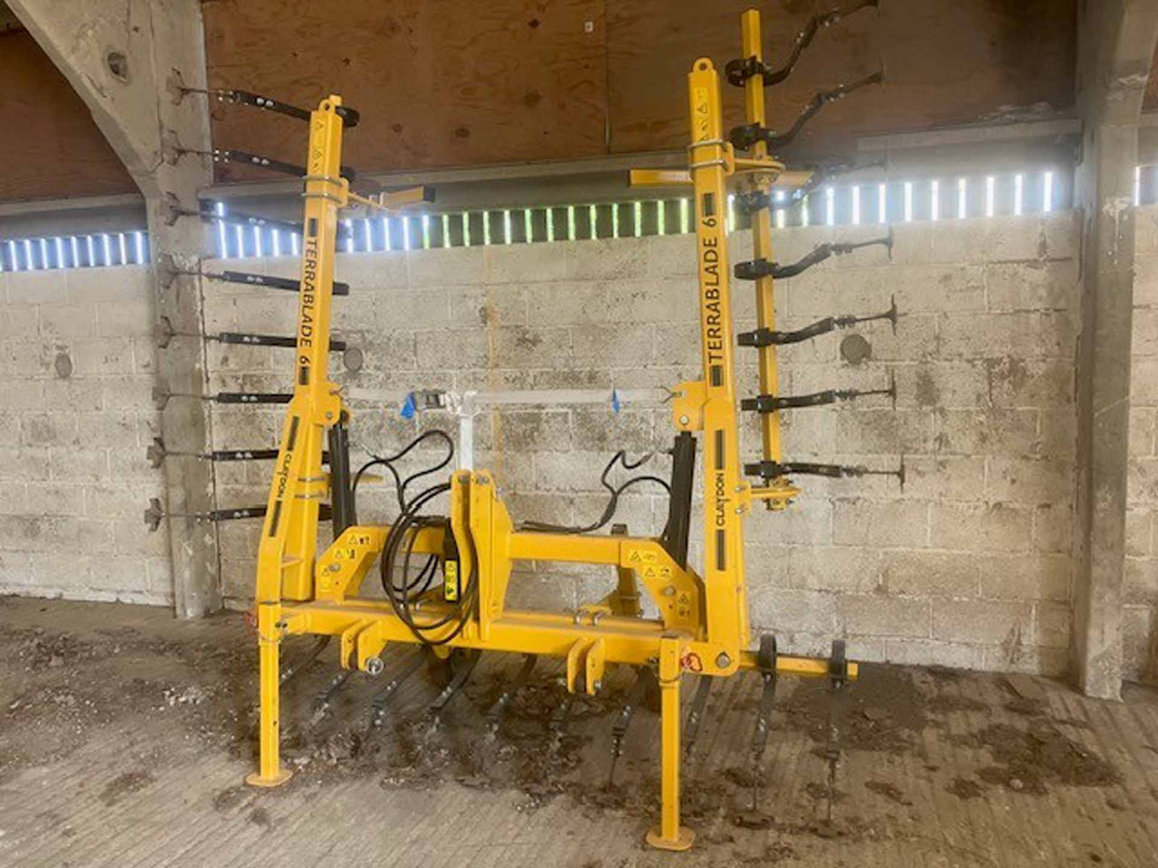 Claydon Terrablade 6m - Техника для обработки почвы: фото 1 Claydon Terrablade 6m - Техника для обработки почвы: фото 1