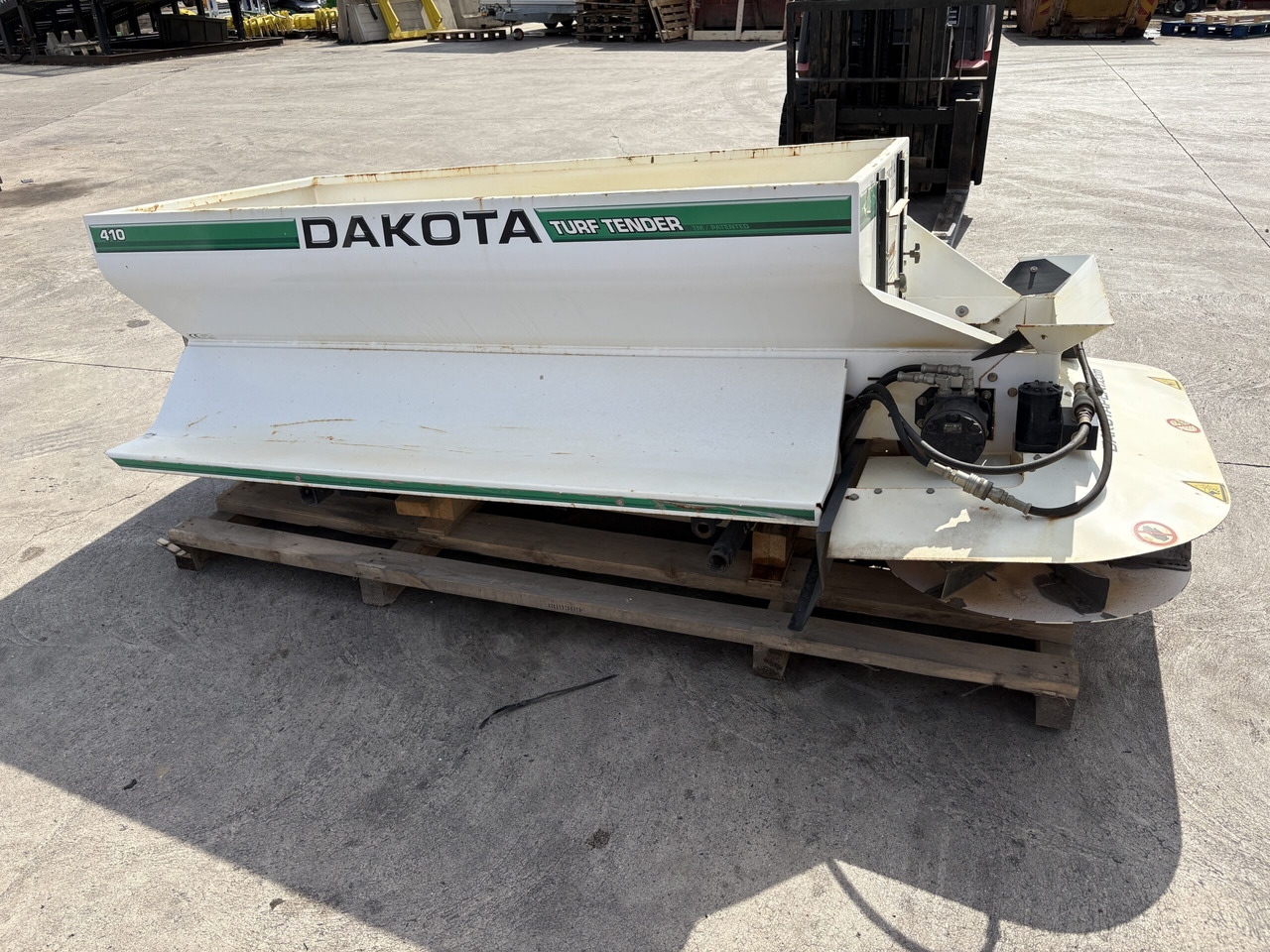 Dakota 410 Top Dresser to suit 2030A Pro Gator - Разбрасыватель удобрений: фото 1 Dakota 410 Top Dresser to suit 2030A Pro Gator - Разбрасыватель удобрений: фото 1