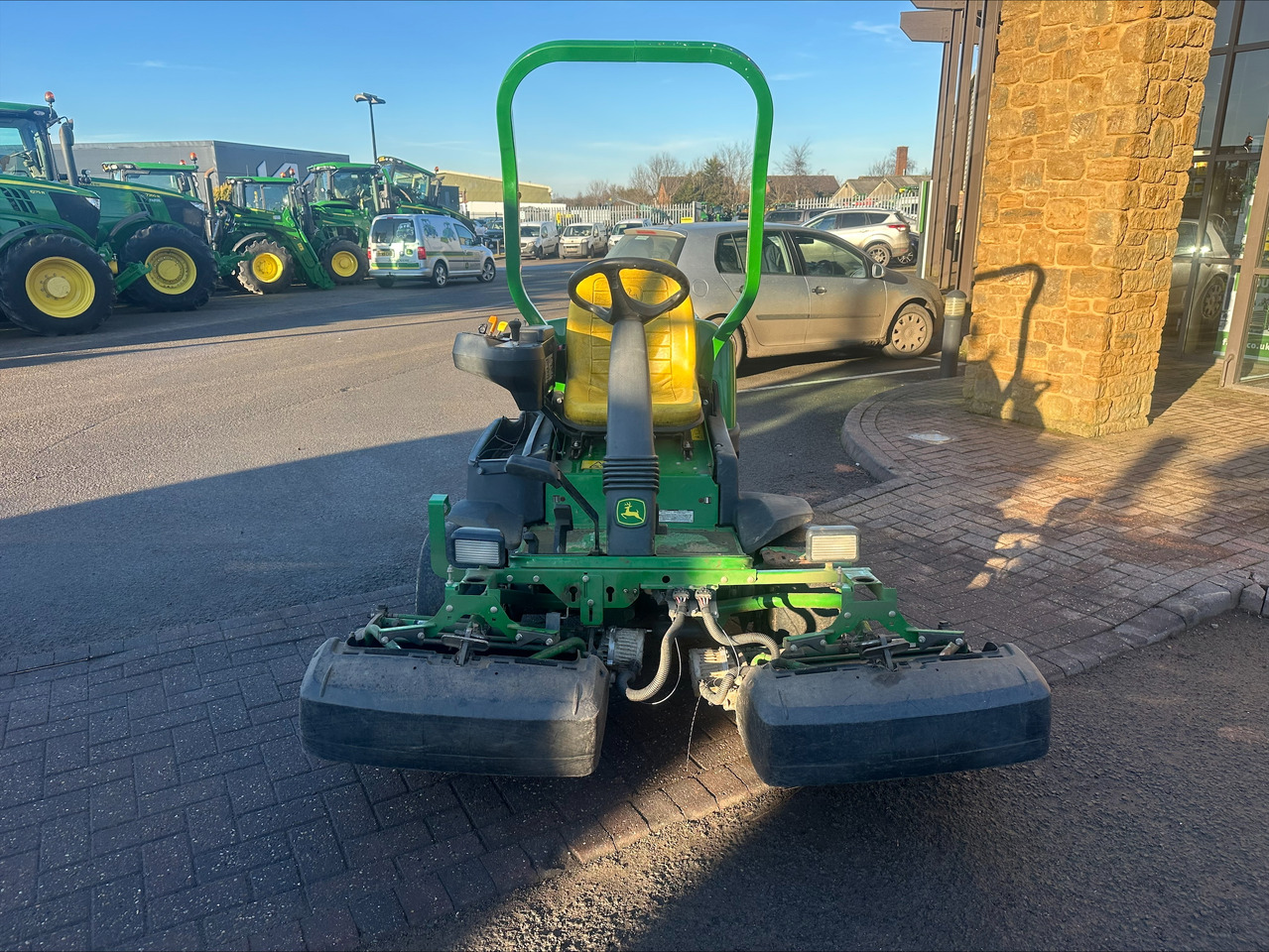 John Deere 2500E greens triple mower - Газонокосилка: фото 5 John Deere 2500E greens triple mower - Газонокосилка: фото 5