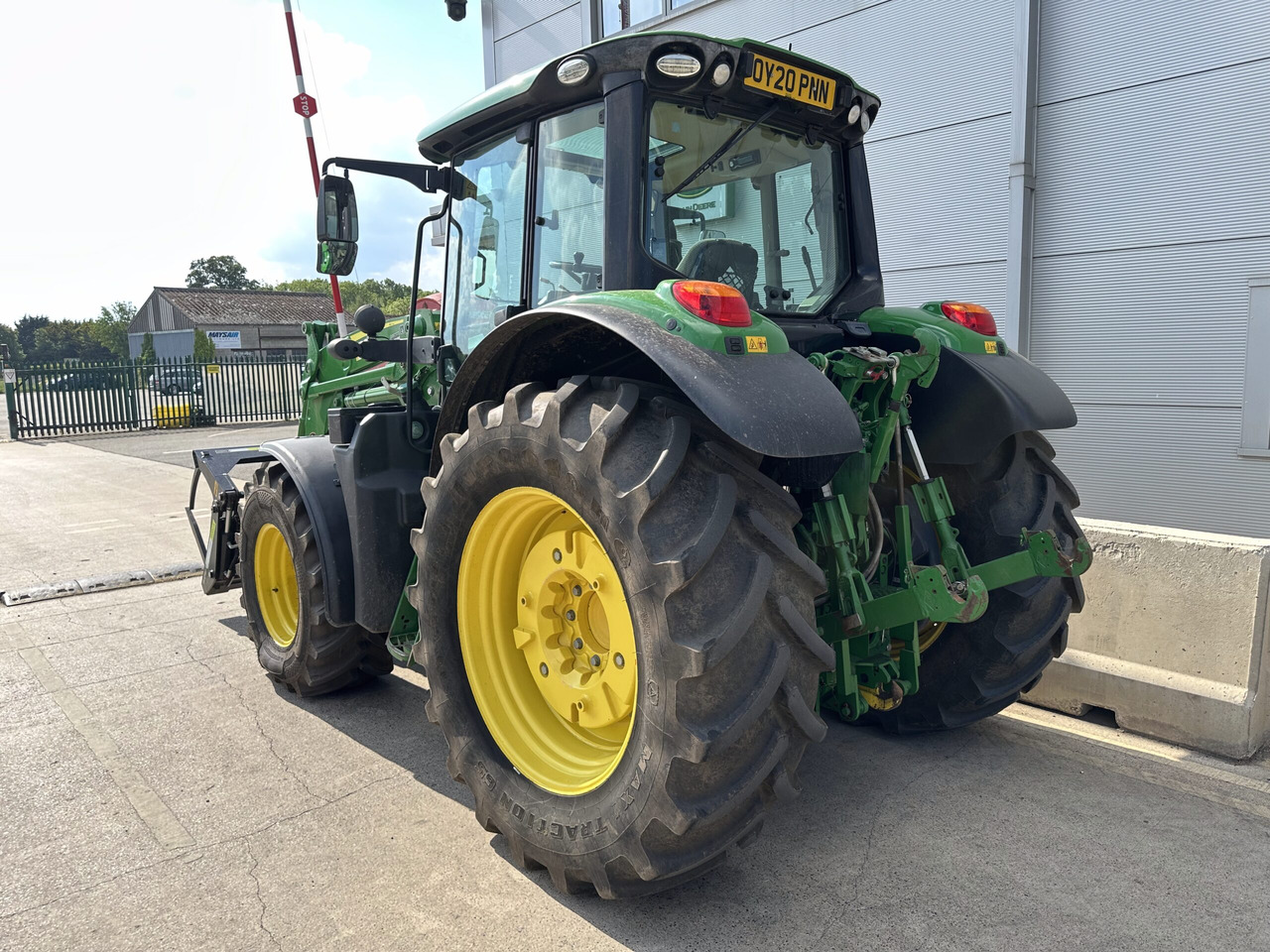 John Deere 6120M - Трактор: фото 3 John Deere 6120M - Трактор: фото 3