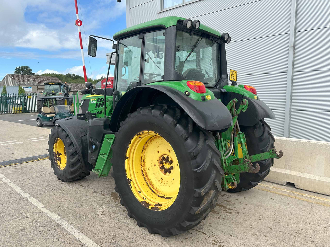 John Deere 6130M - Трактор: фото 2 John Deere 6130M - Трактор: фото 2