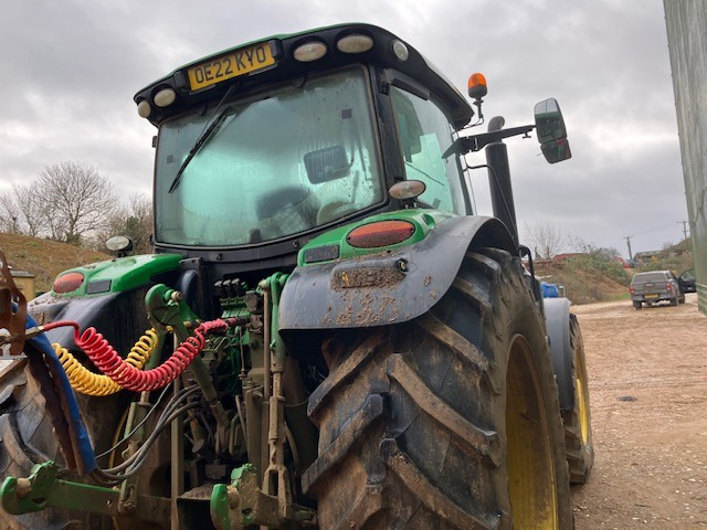 John Deere 6155R - Трактор: фото 4 John Deere 6155R - Трактор: фото 4