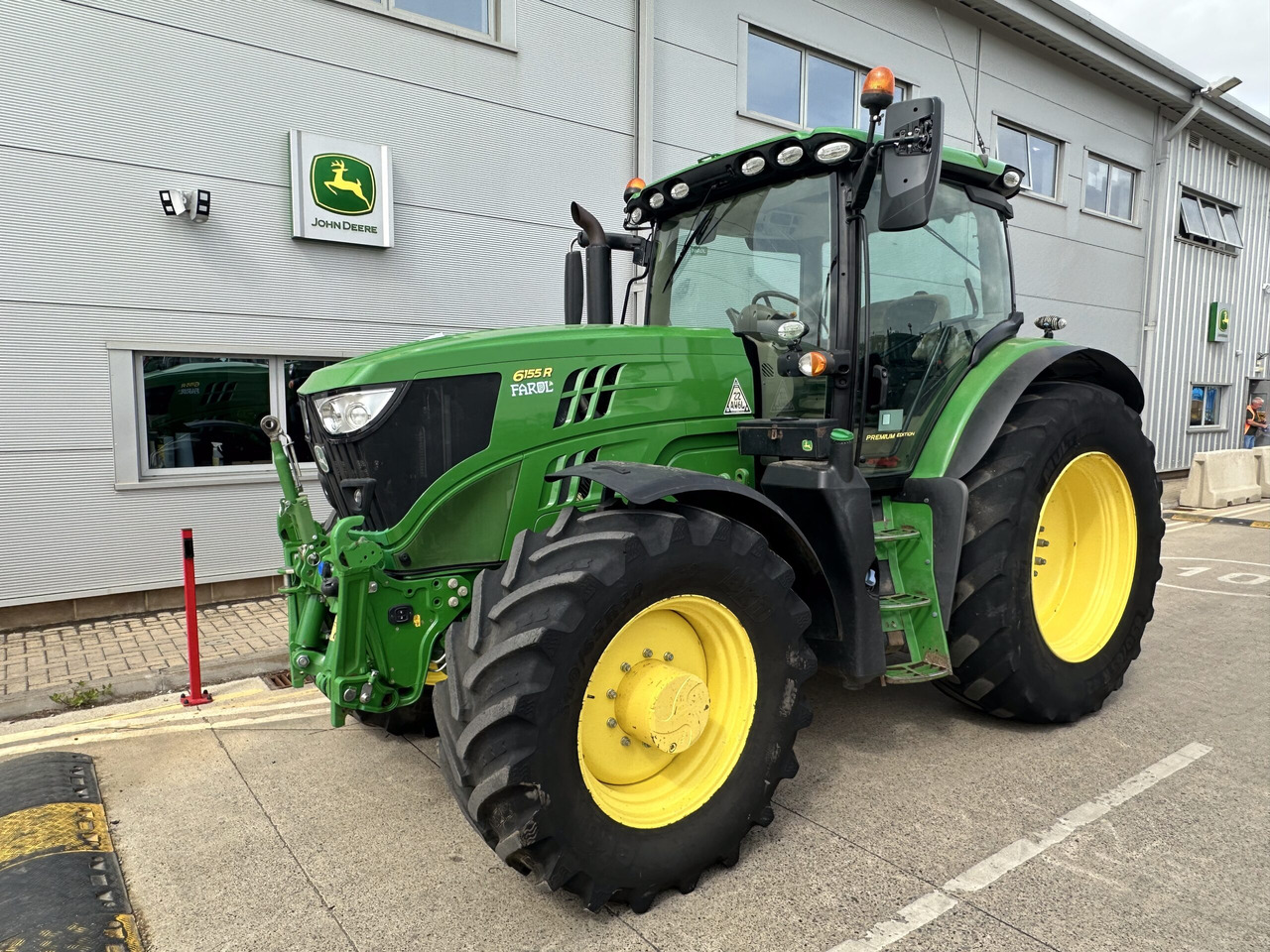 John Deere 6155R - Трактор: фото 1 John Deere 6155R - Трактор: фото 1
