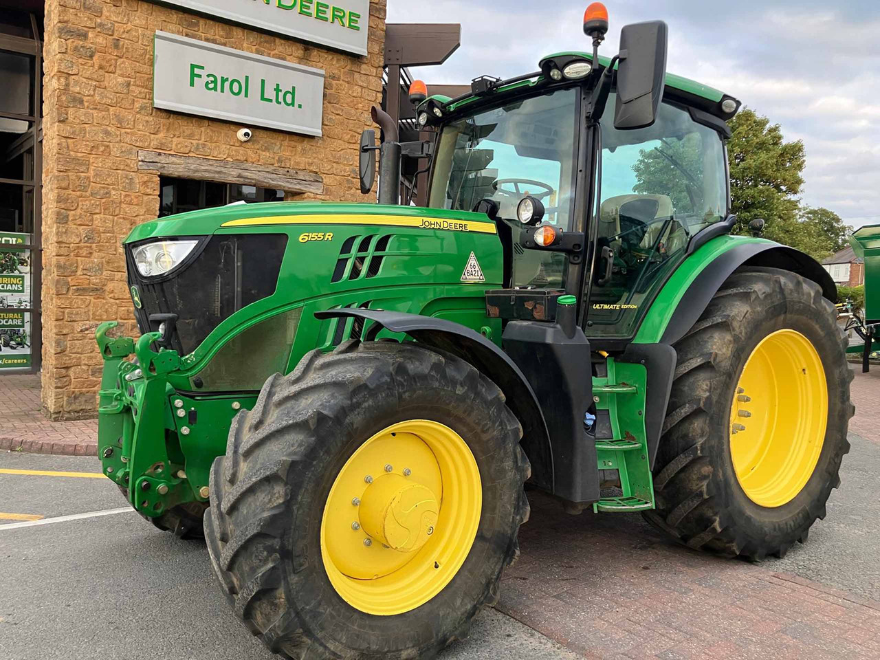 John Deere 6155R - Трактор: фото 4 John Deere 6155R - Трактор: фото 4
