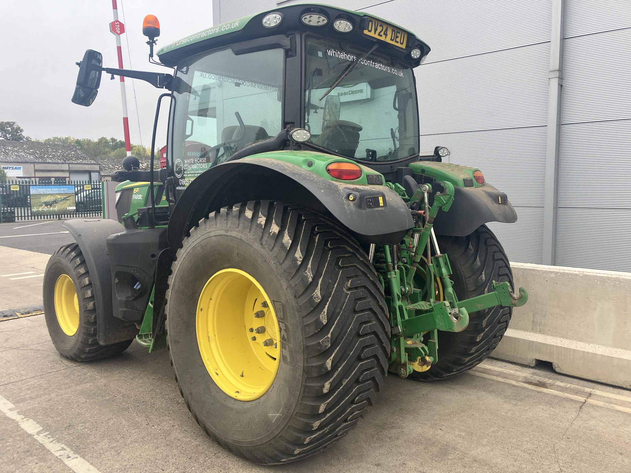 John Deere 6R 130 - Трактор: фото 3 John Deere 6R 130 - Трактор: фото 3