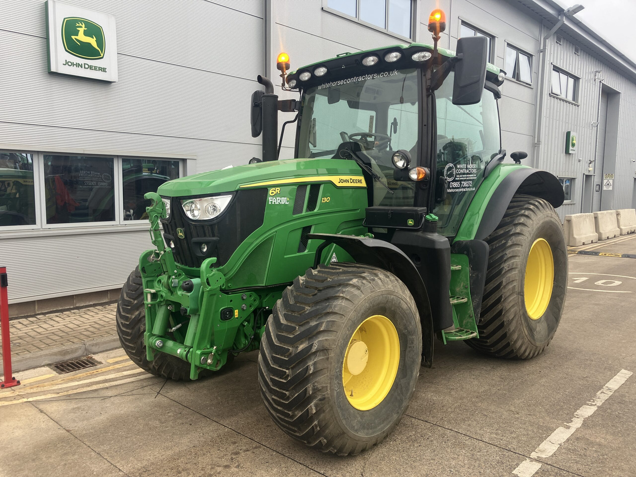 John Deere 6R 130 - Трактор: фото 1 John Deere 6R 130 - Трактор: фото 1
