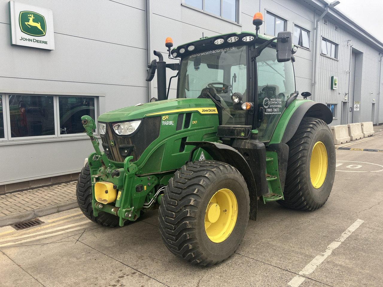 John Deere 6R 130 - Трактор: фото 1 John Deere 6R 130 - Трактор: фото 1