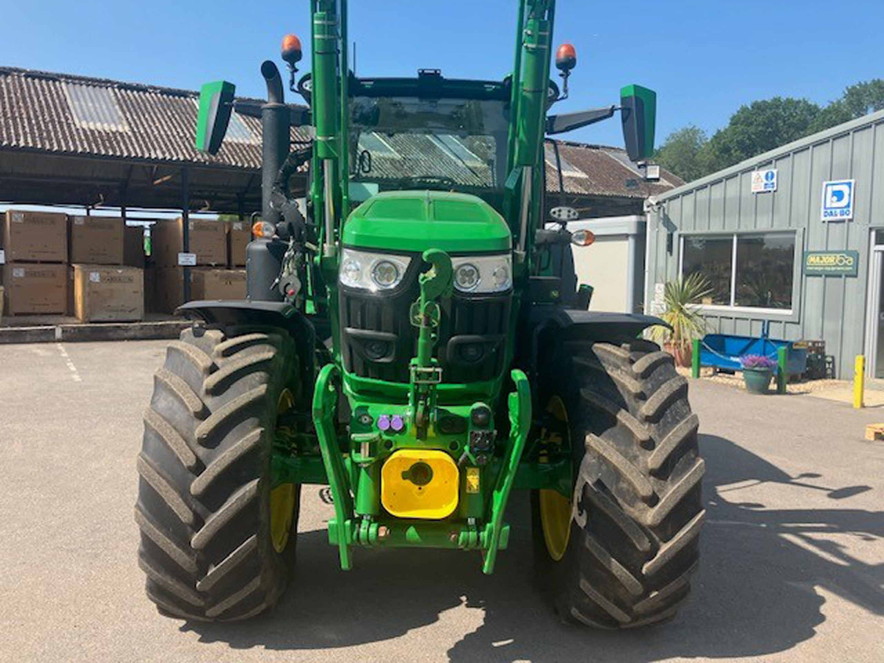 John Deere 6R 185 - Трактор: фото 4 John Deere 6R 185 - Трактор: фото 4