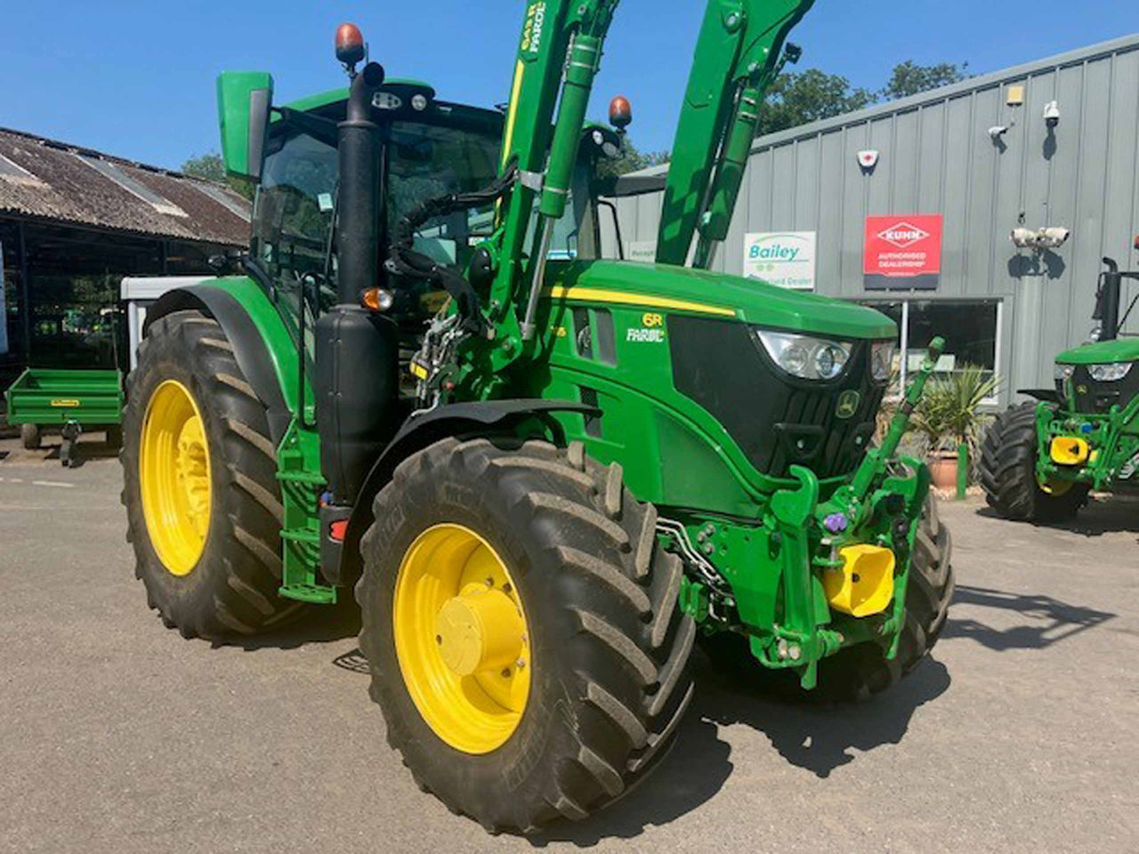 John Deere 6R 185 - Трактор: фото 5 John Deere 6R 185 - Трактор: фото 5