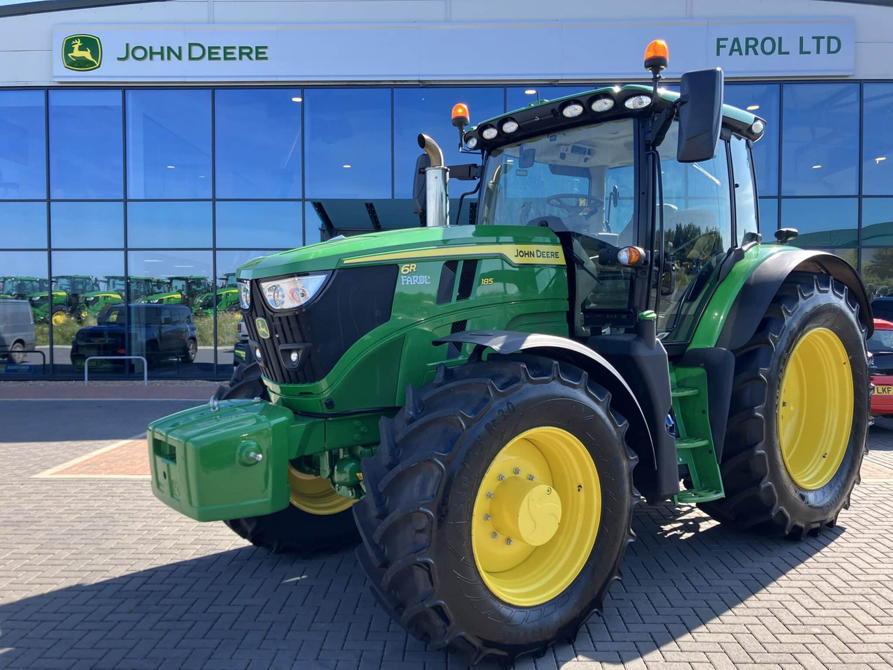 John Deere 6R 185 - Трактор: фото 1 John Deere 6R 185 - Трактор: фото 1