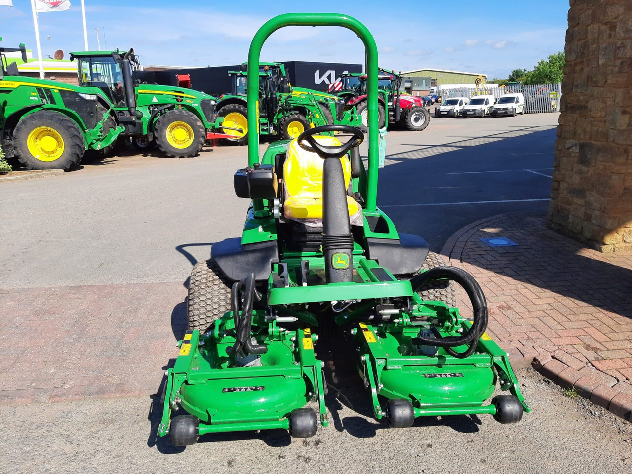 John Deere 7400A utility triple pod rotary mower - Газонокосилка: фото 5 John Deere 7400A utility triple pod rotary mower - Газонокосилка: фото 5