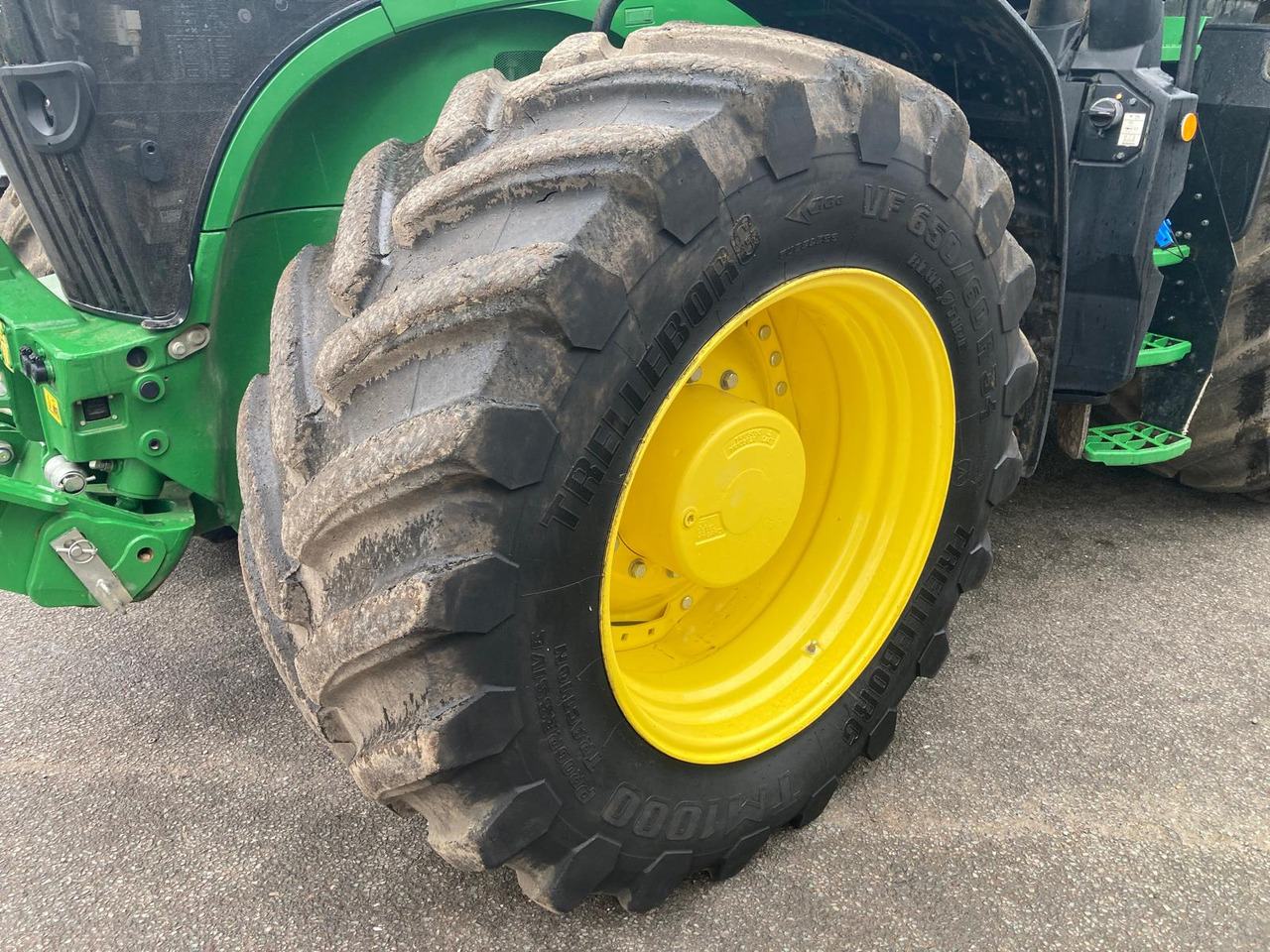 John Deere 7R 310 - Трактор: фото 2 John Deere 7R 310 - Трактор: фото 2
