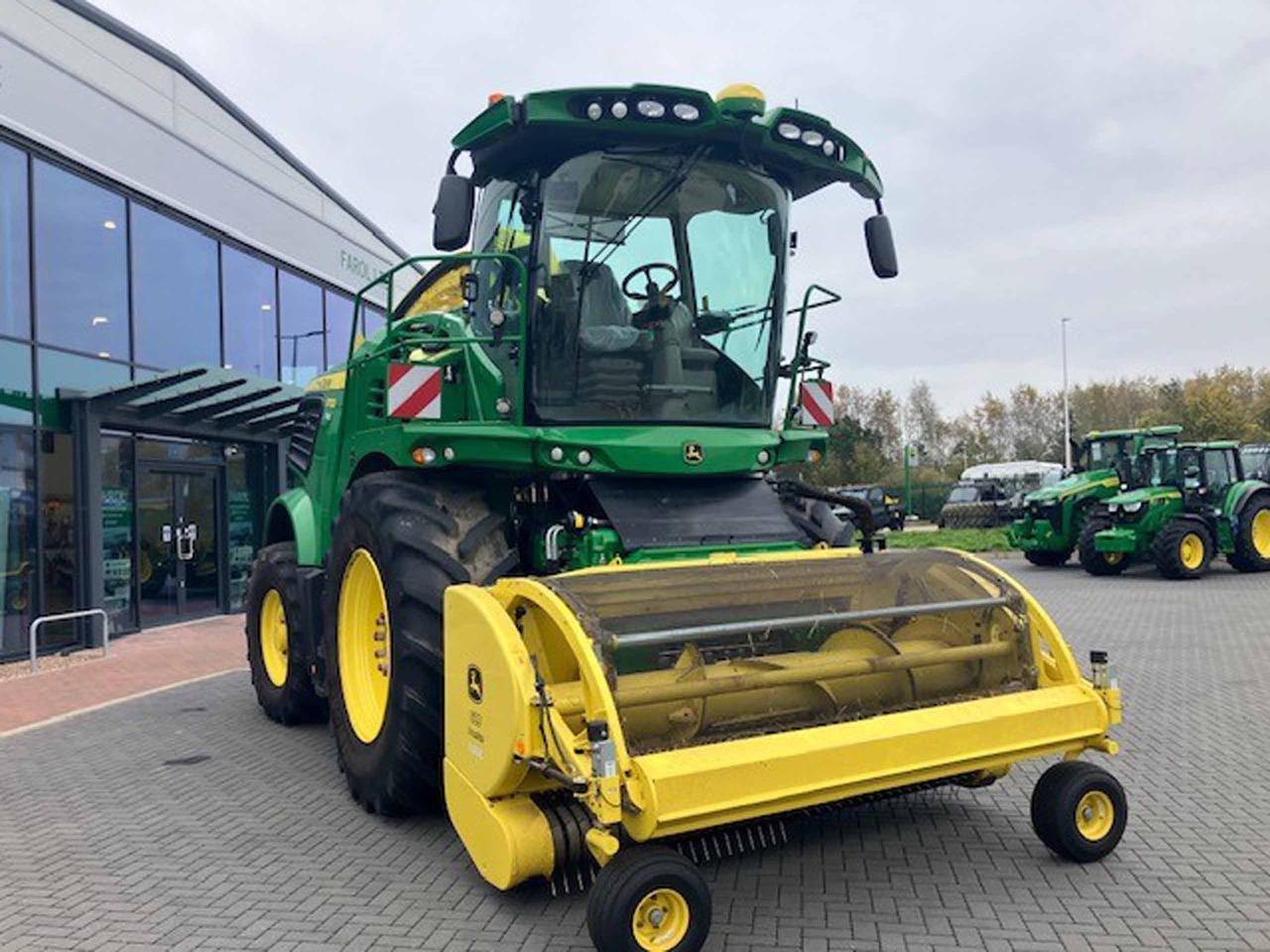 John Deere 9700i - Зерноуборочный комбайн: фото 2 John Deere 9700i - Зерноуборочный комбайн: фото 2