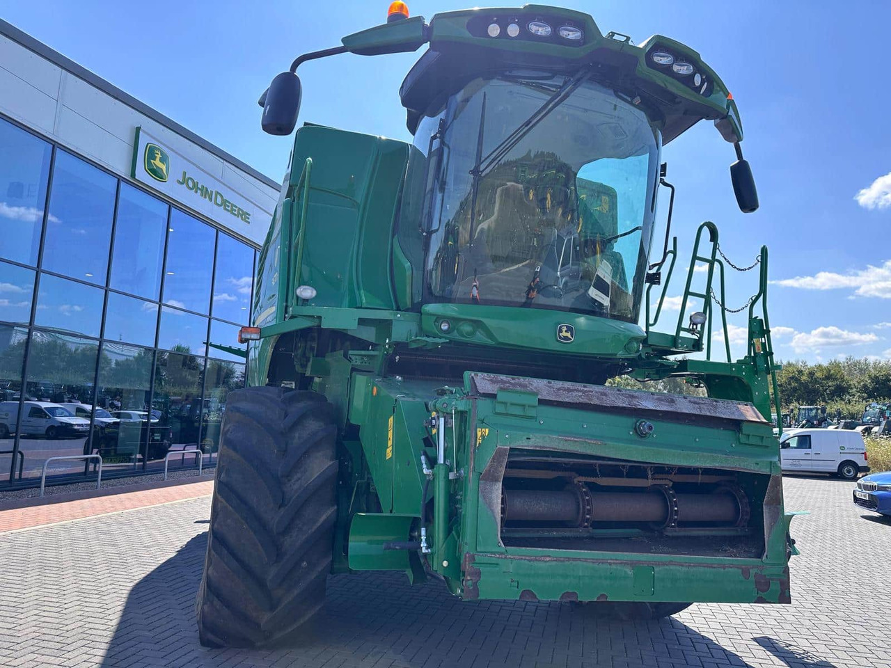 John Deere T670i HM - Зерноуборочный комбайн: фото 2 John Deere T670i HM - Зерноуборочный комбайн: фото 2