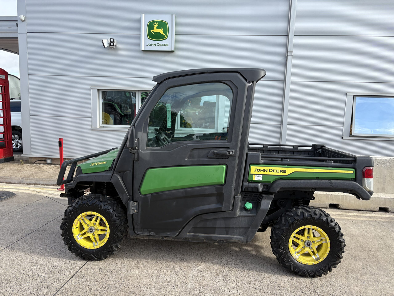 John Deere XUV865M Gator - Квадроцикл: фото 1 John Deere XUV865M Gator - Квадроцикл: фото 1