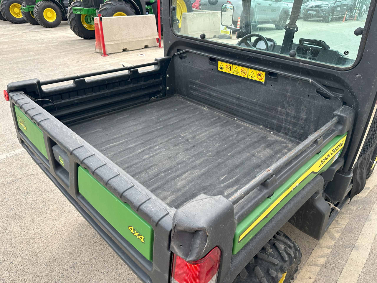 John Deere XUV865M - Квадроцикл: фото 5 John Deere XUV865M - Квадроцикл: фото 5