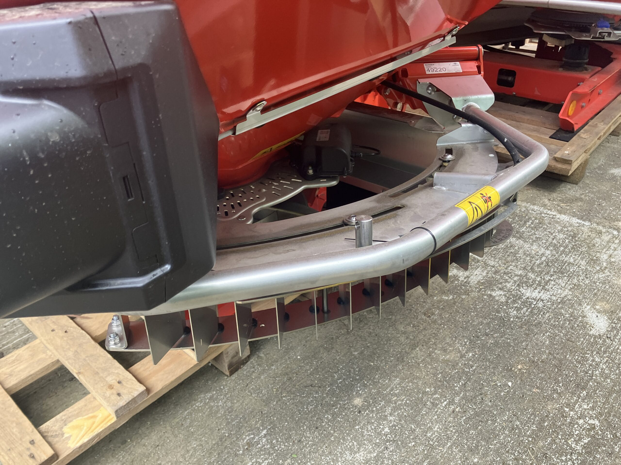 Kuhn Axis 40.2 M-EMC-W - Разбрасыватель удобрений: фото 2 Kuhn Axis 40.2 M-EMC-W - Разбрасыватель удобрений: фото 2