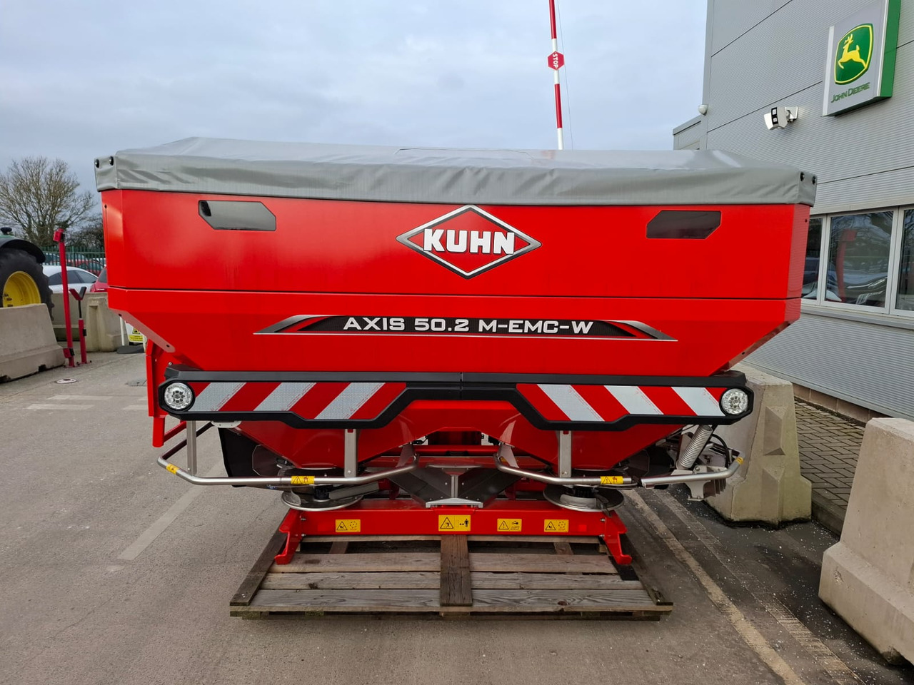 Kuhn Axis 50.2 M EMC W - Разбрасыватель удобрений: фото 1 Kuhn Axis 50.2 M EMC W - Разбрасыватель удобрений: фото 1
