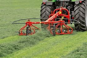 Kuhn HAYBOB 300 - Сеноворошилка: фото 1 Kuhn HAYBOB 300 - Сеноворошилка: фото 1