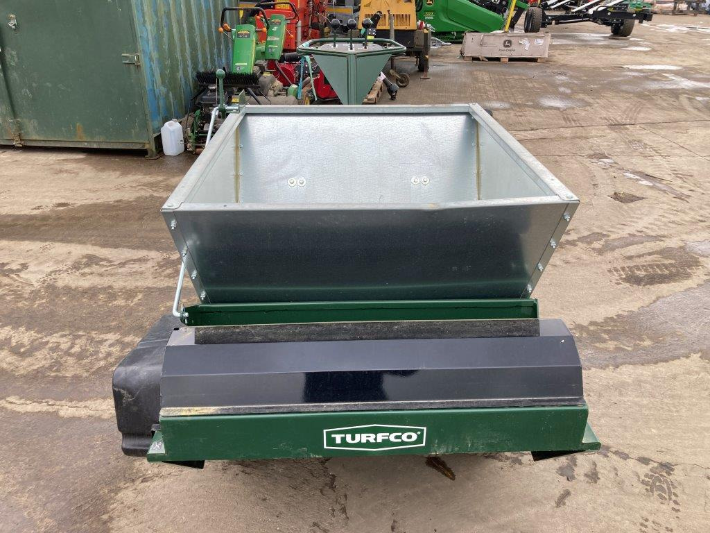Turfco F15B Mete-R-Matic topdresser - Садовое оборудование: фото 2 Turfco F15B Mete-R-Matic topdresser - Садовое оборудование: фото 2
