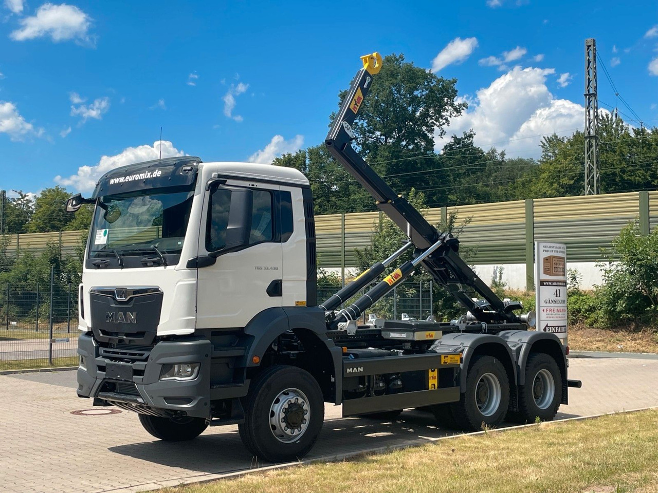 MAN TGS 33.440 6x6 Euro6e Hyva - Hiab MultiLift - Крюковой мультилифт, Автоманипулятор: фото 1 MAN TGS 33.440 6x6 Euro6e Hyva - Hiab MultiLift - Крюковой мультилифт, Автоманипулятор: фото 1